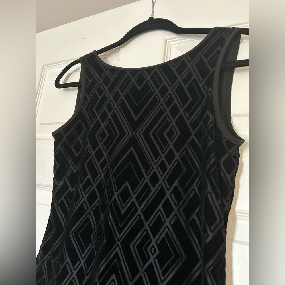 White House Black Market Velvet Roaring 20s Little Black Dress Size XXS